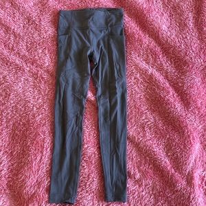 Athleta Girls leggings size M (8-10)